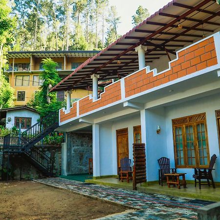 Dinaro Guest Hotel Ella Exterior photo