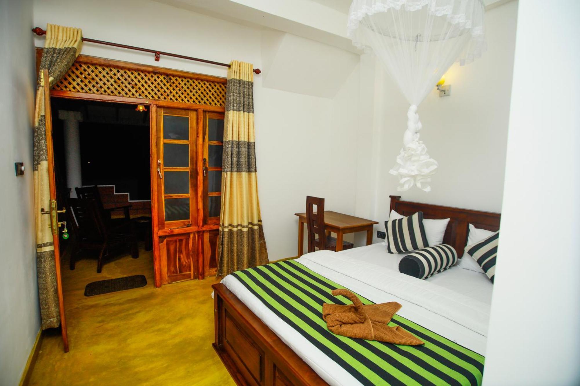 Dinaro Guest Hotel Ella Exterior photo